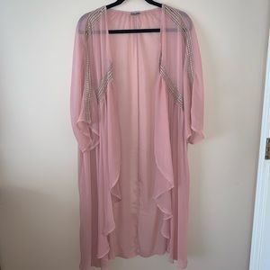 NEW FLOWY CHARLOTTE RUSSE KIMONO
